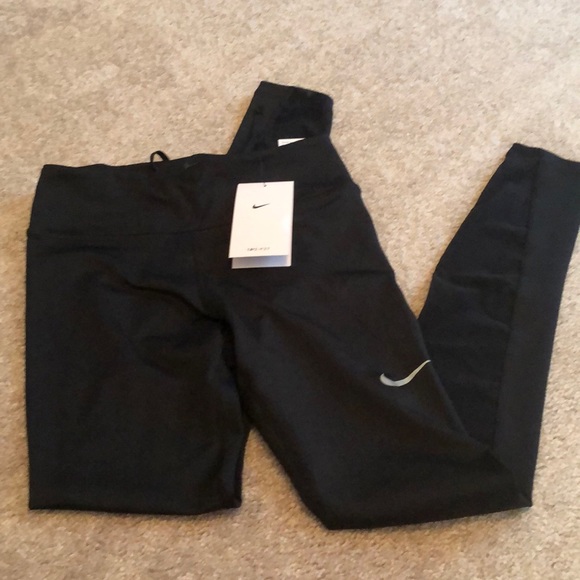Nike Pants - NWT Nike dri fit leggings xs
